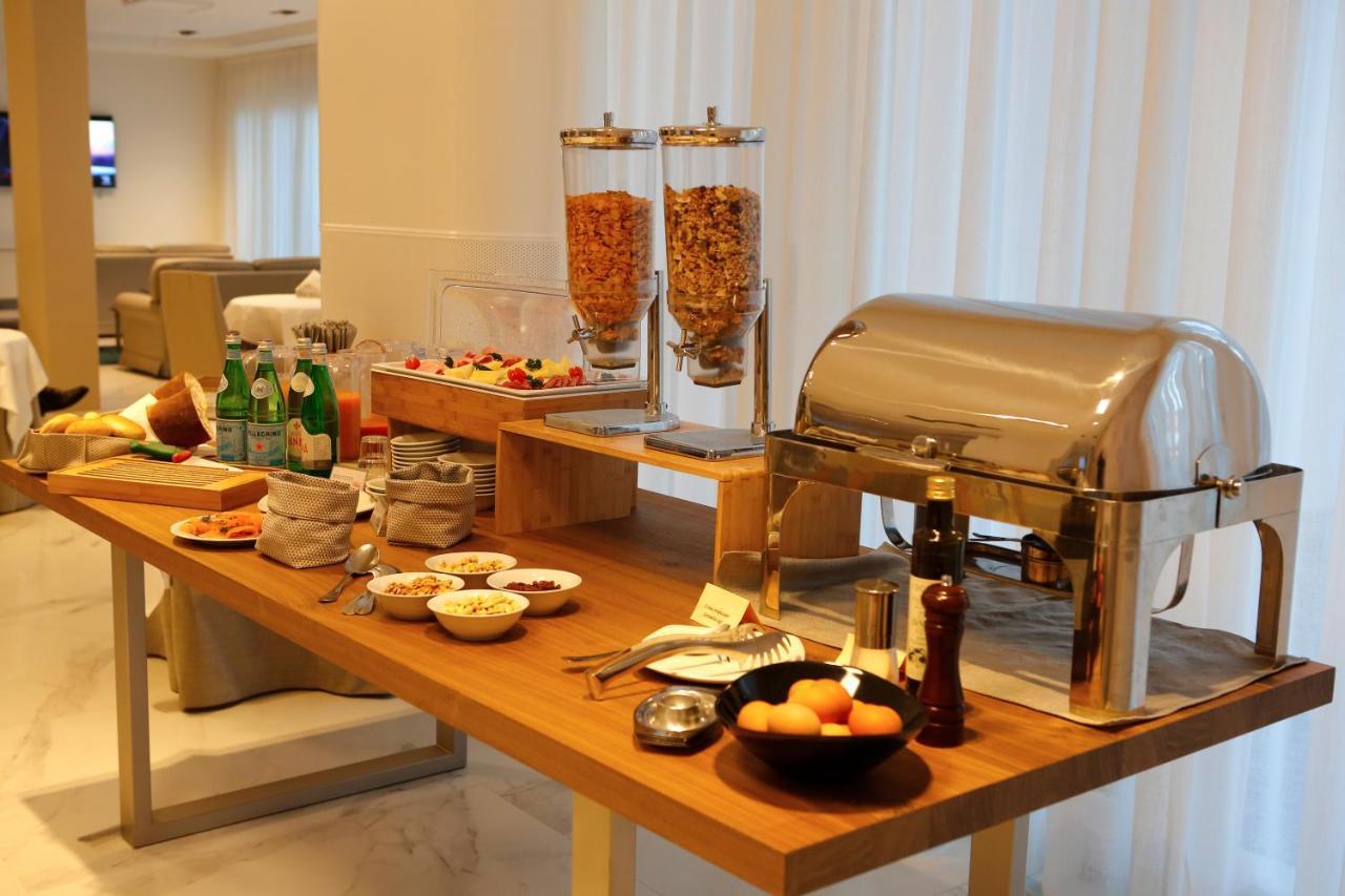 Scia' On Martin Hotel Buscate ภายนอก รูปภาพ